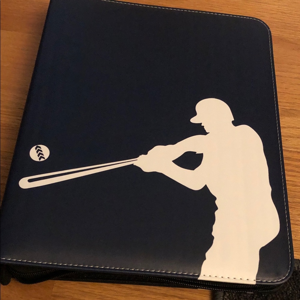 🆕Navy Baseball Player Graphic Binder